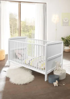 Babybett Maiken Inkl. Lattenrahmen Hvst. + 3 Schlupfsprossen + Umbauseiten Weiß Kiefer Massiv Babyzimmer Bettgestell Gitterbett