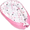 PIMKO Babynest 2seitig Minky Babynestchen Für Baby Kuschelnest Babykokon Für Säuglinge Und Neugeborene Babykissen Für Zuhause 55 X 90 Cm - ROSA Herzen