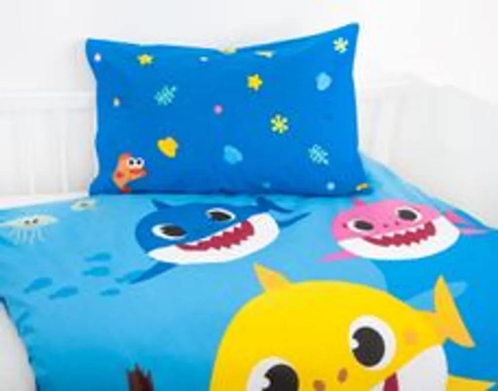 Herding Baby Shark Baby Bettwäsche 40 X 60 Und 100 X 135 Cm 4 Herding Baby Shark Baby Bettwäsche 40 X 60 Und 100 X 135 Cm – Bild 4