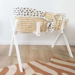 Childhome Tipi Ständer Für Moseskorb / Baby Gym Buche Weiß -Babyprodukte Geschäft fab0e15687419b4722c550b86c43538a